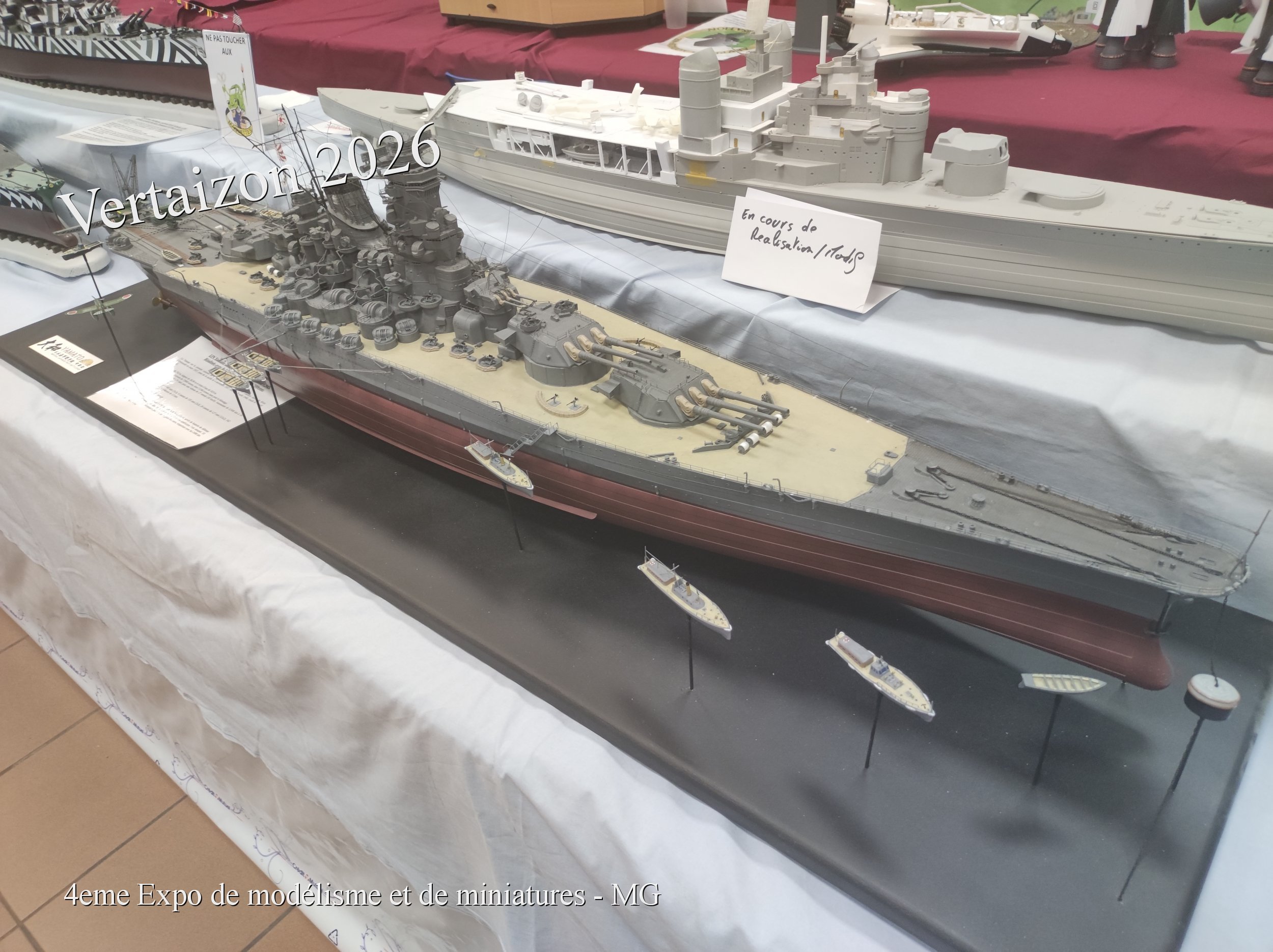 Maquette bateau militaire 1.jpg